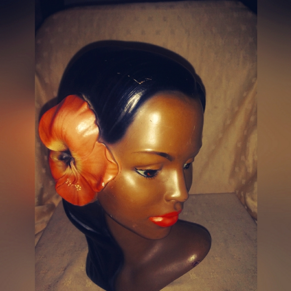 Vintage chalkeware Busts